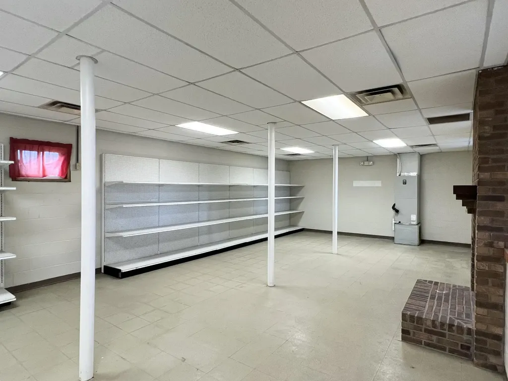 4661 Kentucky 379 Russell Springs KY 42642
