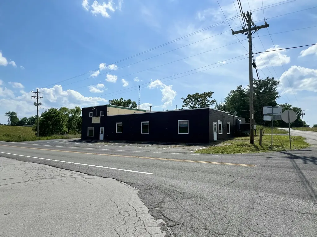 4661 Kentucky 379 Russell Springs KY 42642