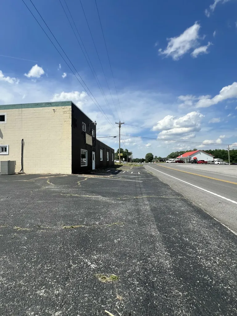 4661 Kentucky 379 Russell Springs KY 42642