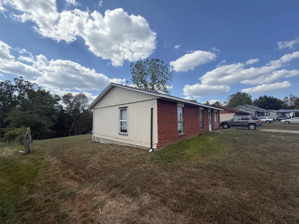 208 Strawberry Lane Olive Hill KY 41164