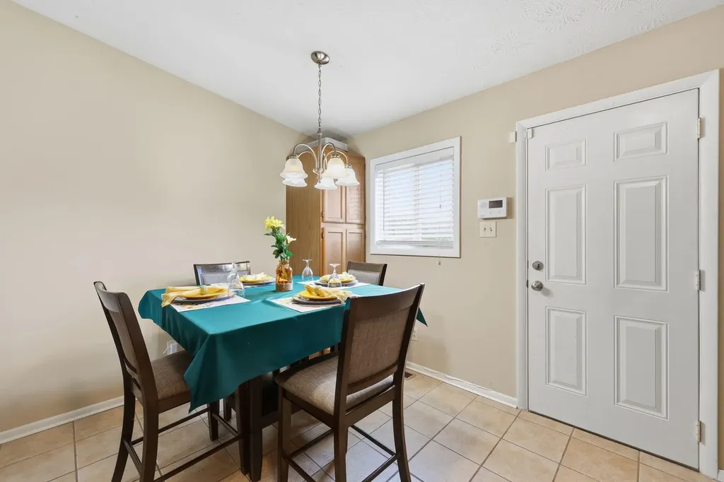482 Dominican Drive Lexington KY 40511