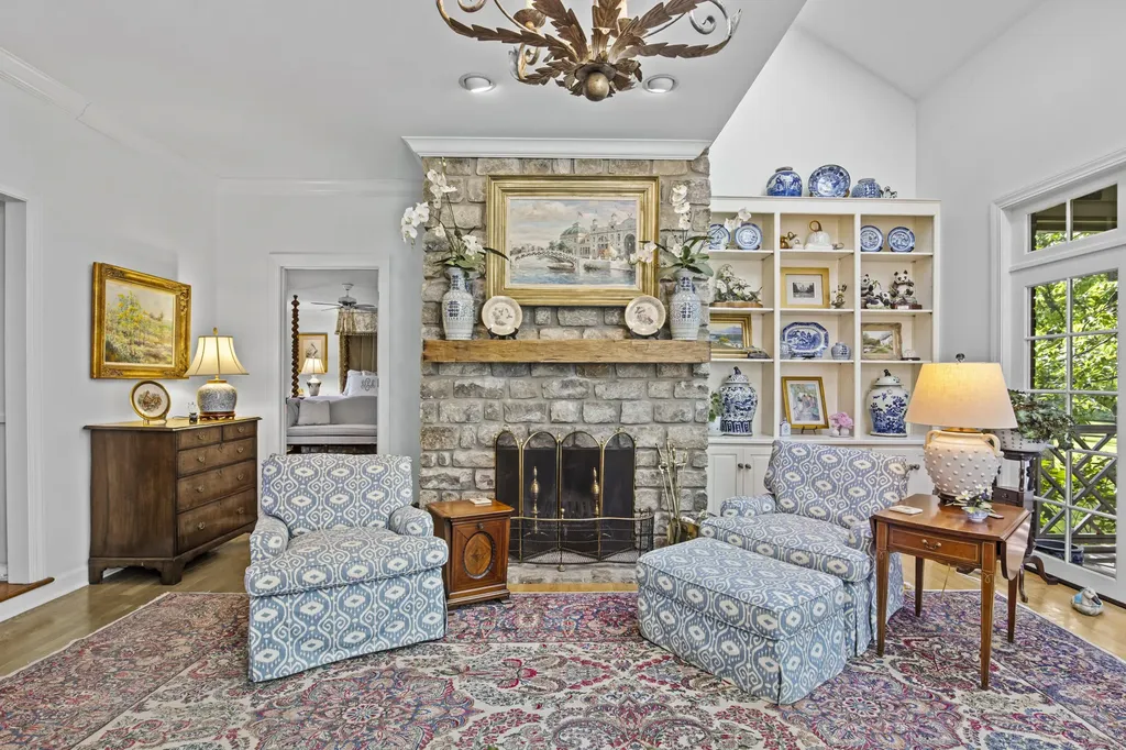 3201 Raven Creek Drive Lexington KY 40515