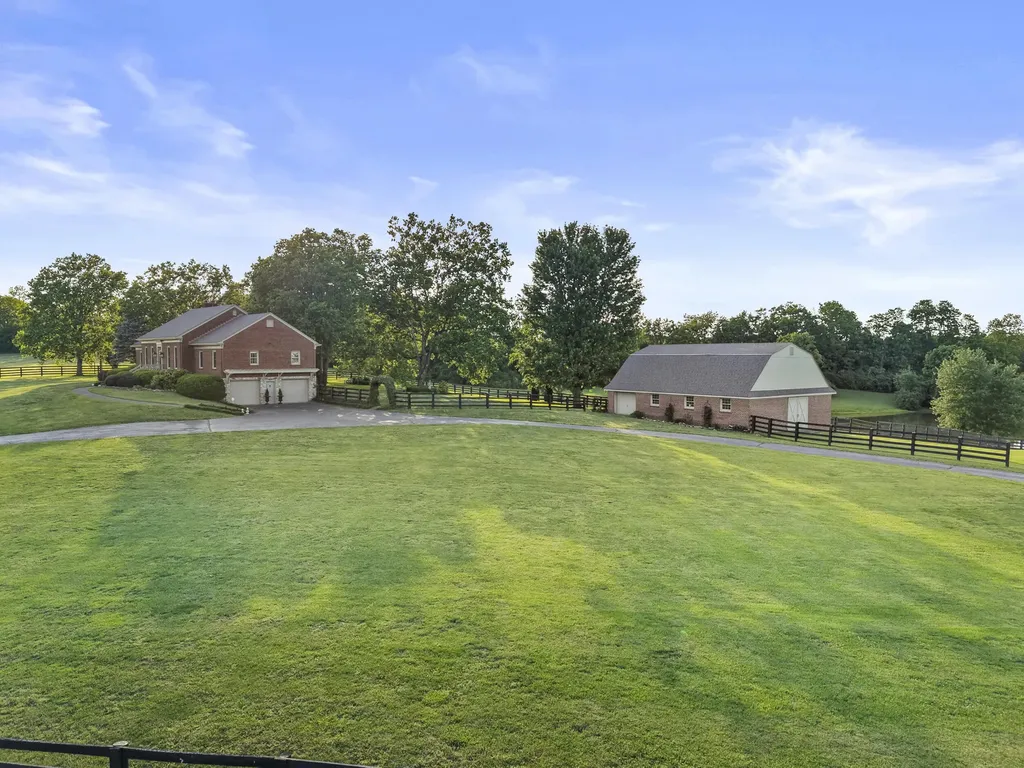 3201 Raven Creek Drive Lexington KY 40515