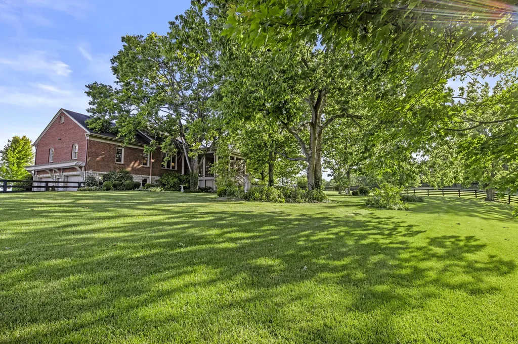 3201 Raven Creek Drive Lexington KY 40515