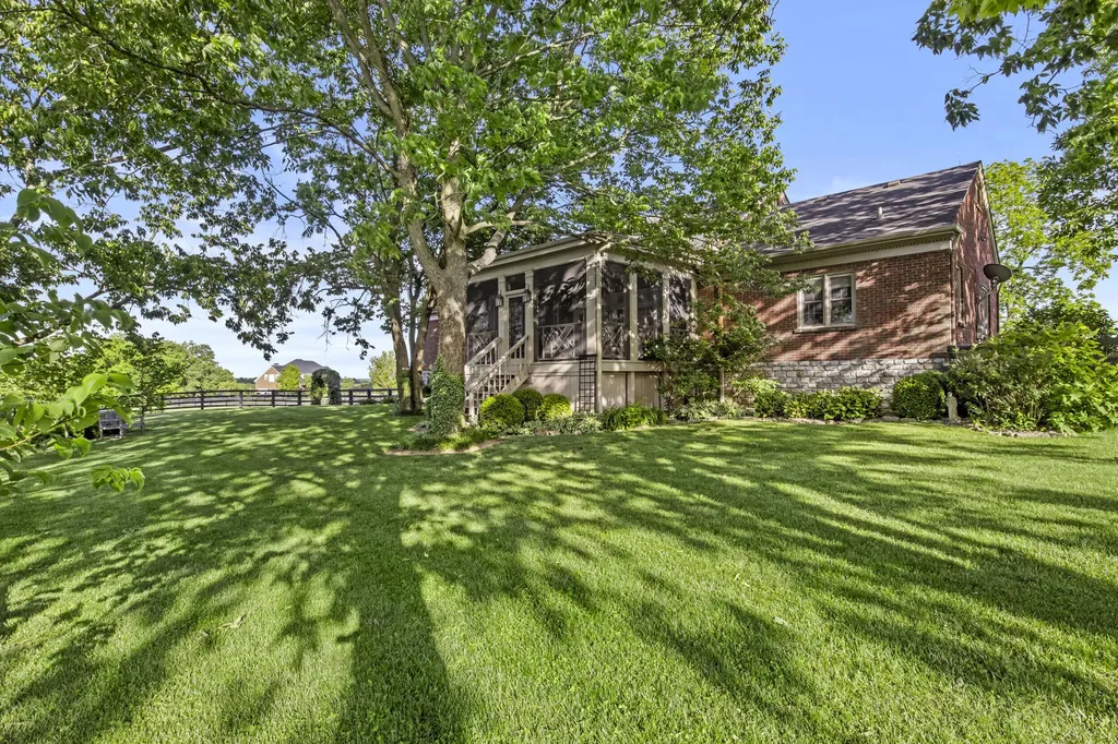 3201 Raven Creek Drive Lexington KY 40515