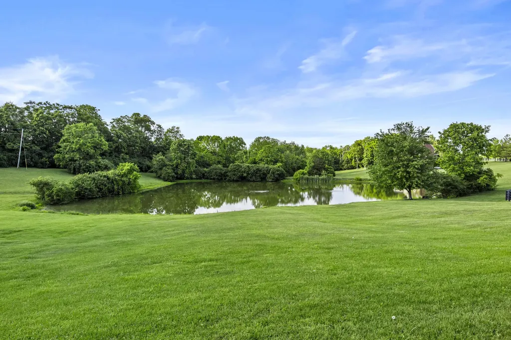3201 Raven Creek Drive Lexington KY 40515