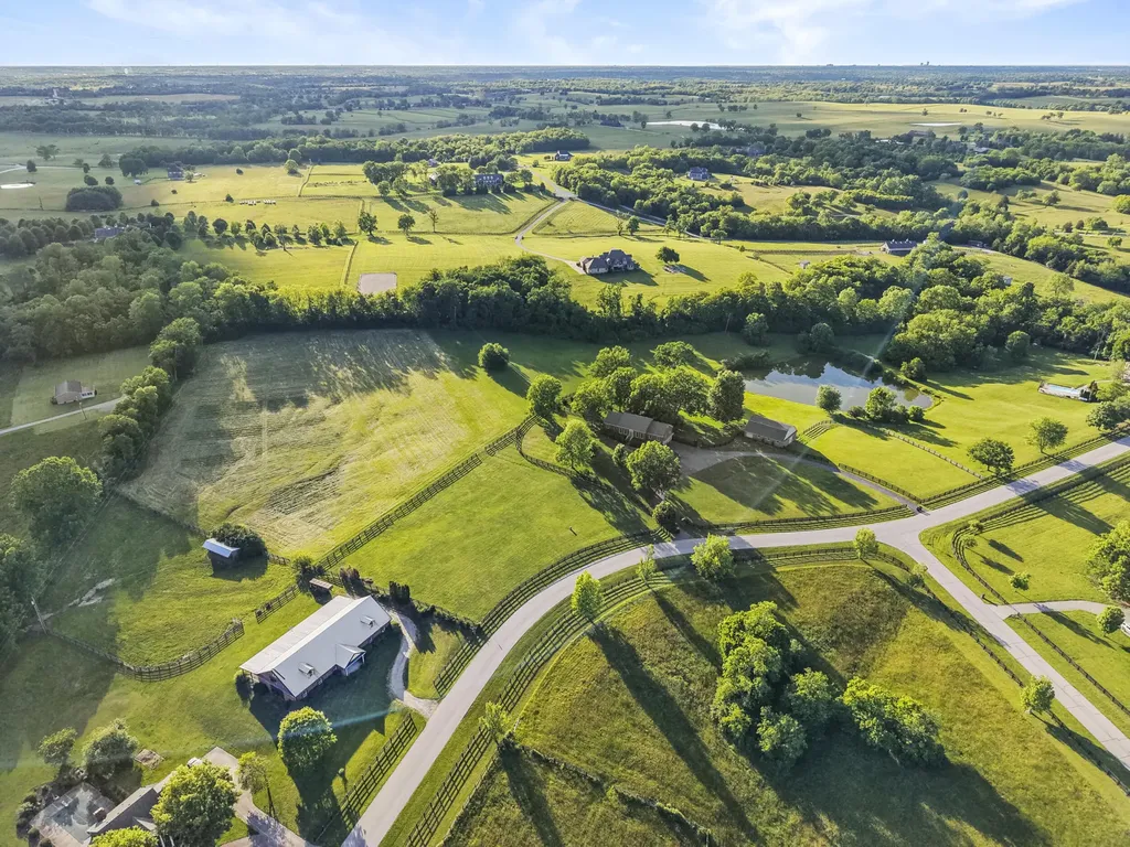 3201 Raven Creek Drive Lexington KY 40515