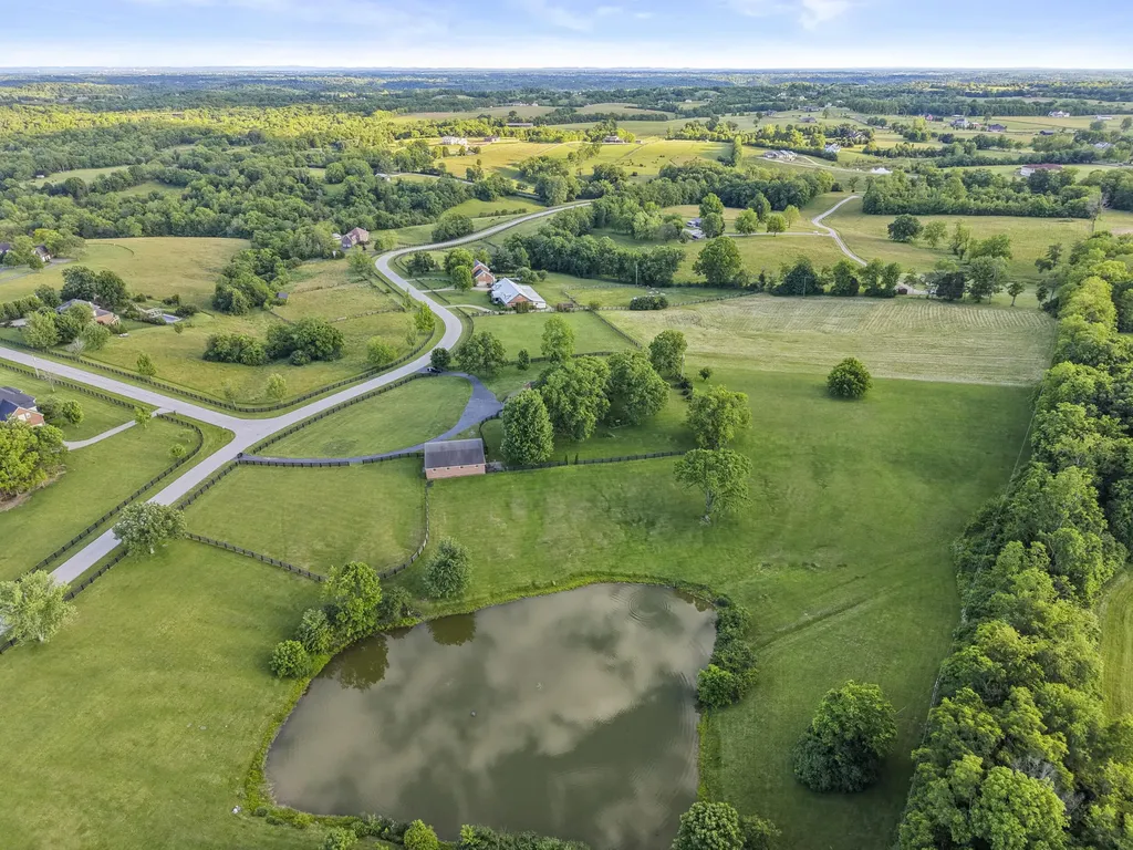 3201 Raven Creek Drive Lexington KY 40515