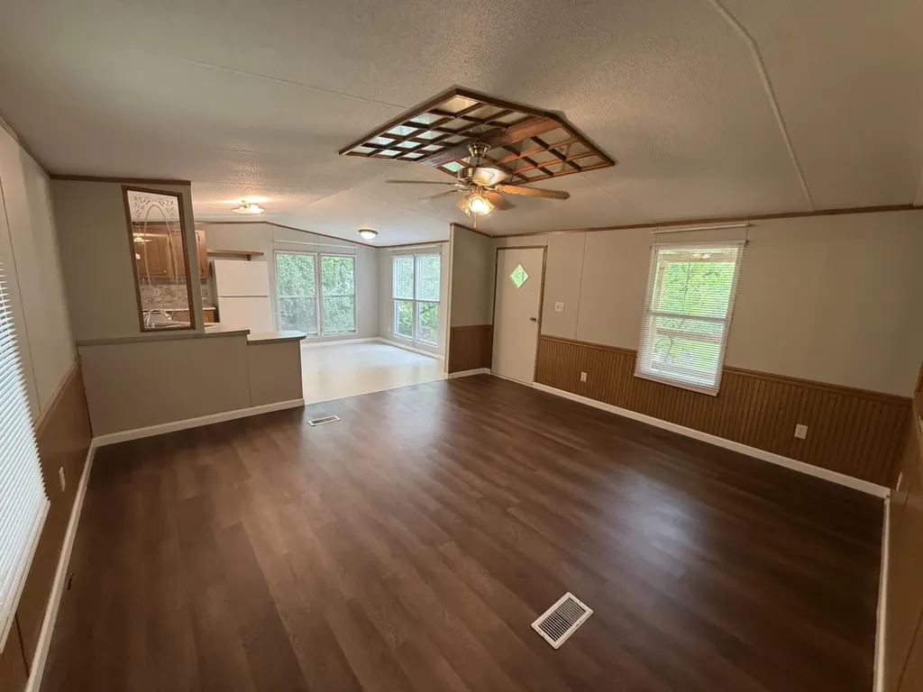 1326 Bacon Creek Road Corbin KY 40701