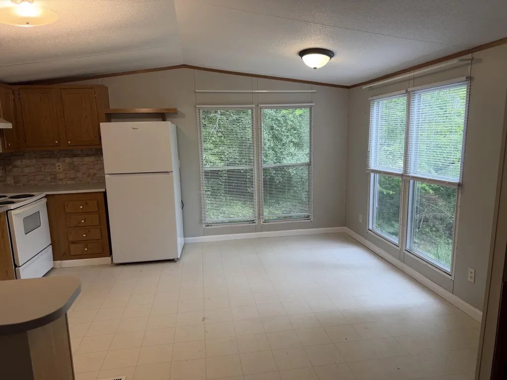 1326 Bacon Creek Road Corbin KY 40701