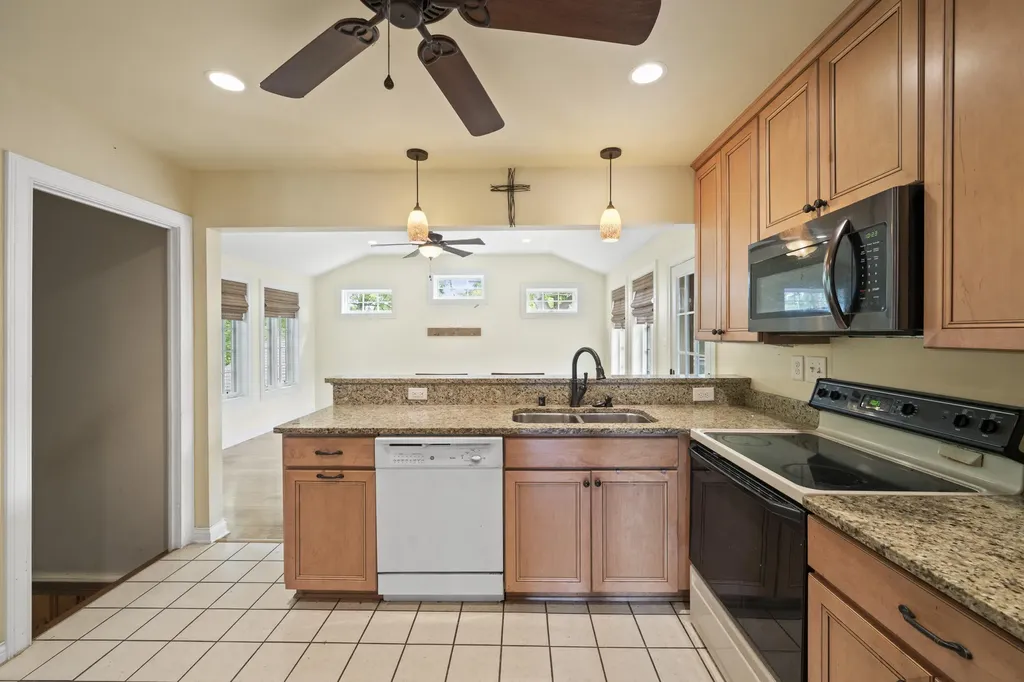 673 Mt Vernon Drive Lexington KY 40502