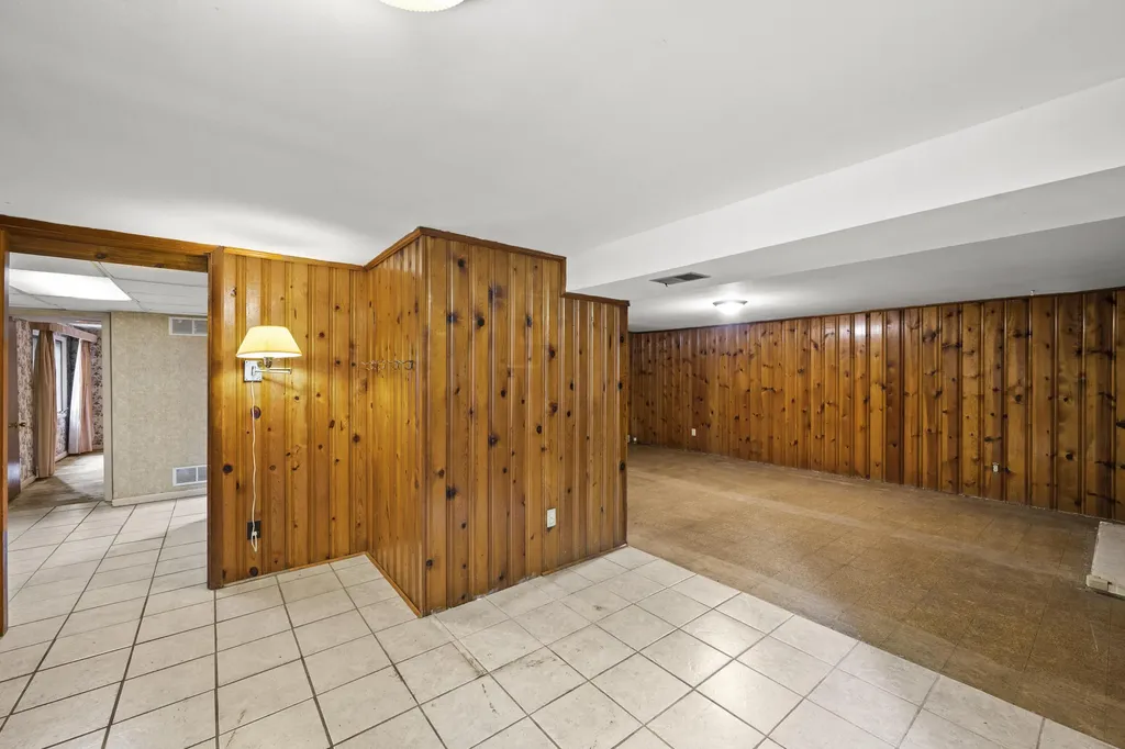 673 Mt Vernon Drive Lexington KY 40502