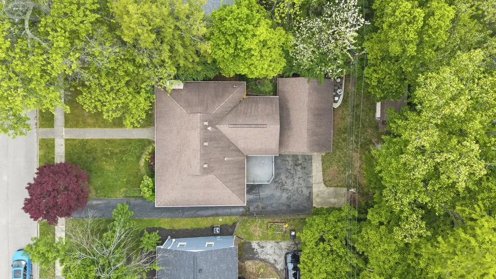 673 Mt Vernon Drive Lexington KY 40502