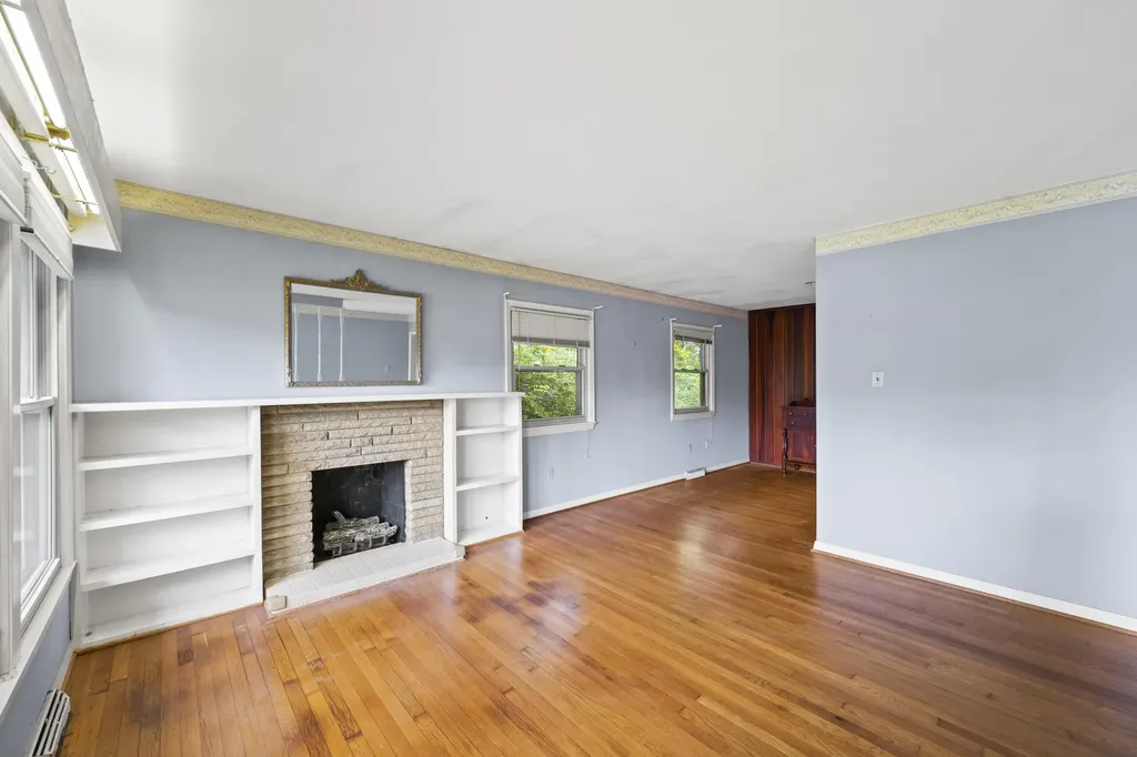 673 Mt Vernon Drive Lexington KY 40502