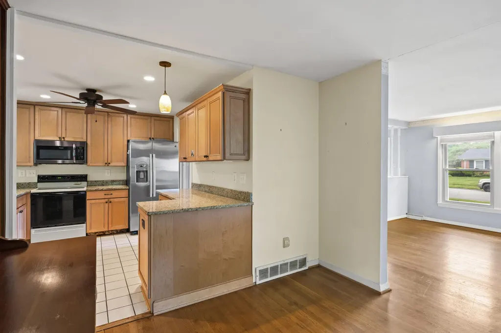 673 Mt Vernon Drive Lexington KY 40502