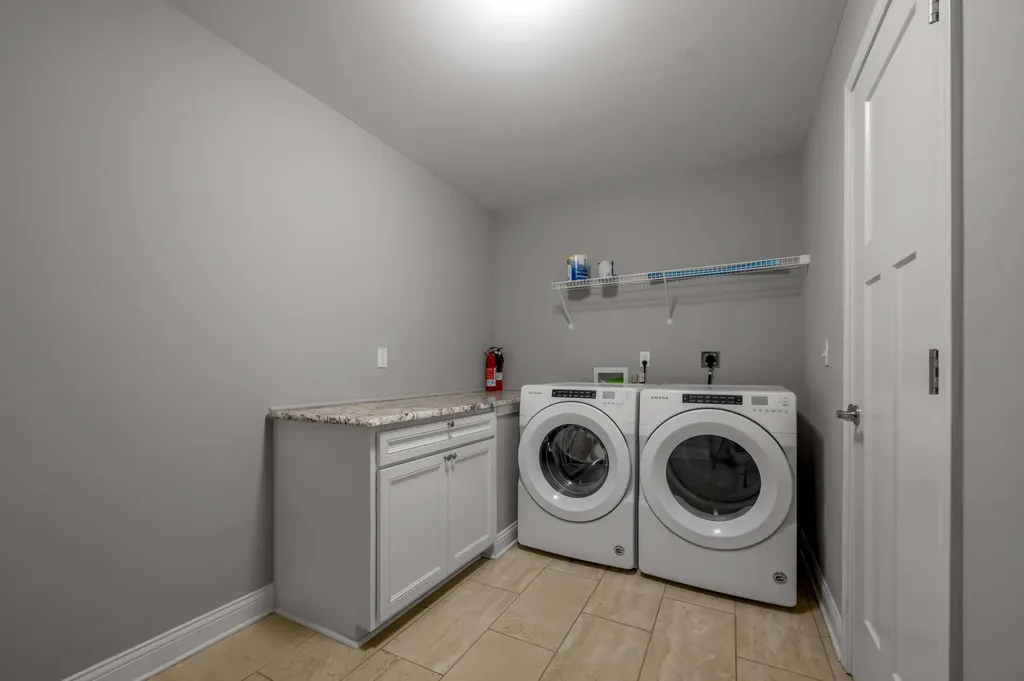 3179 Bay Springs Park Lexington KY 40509