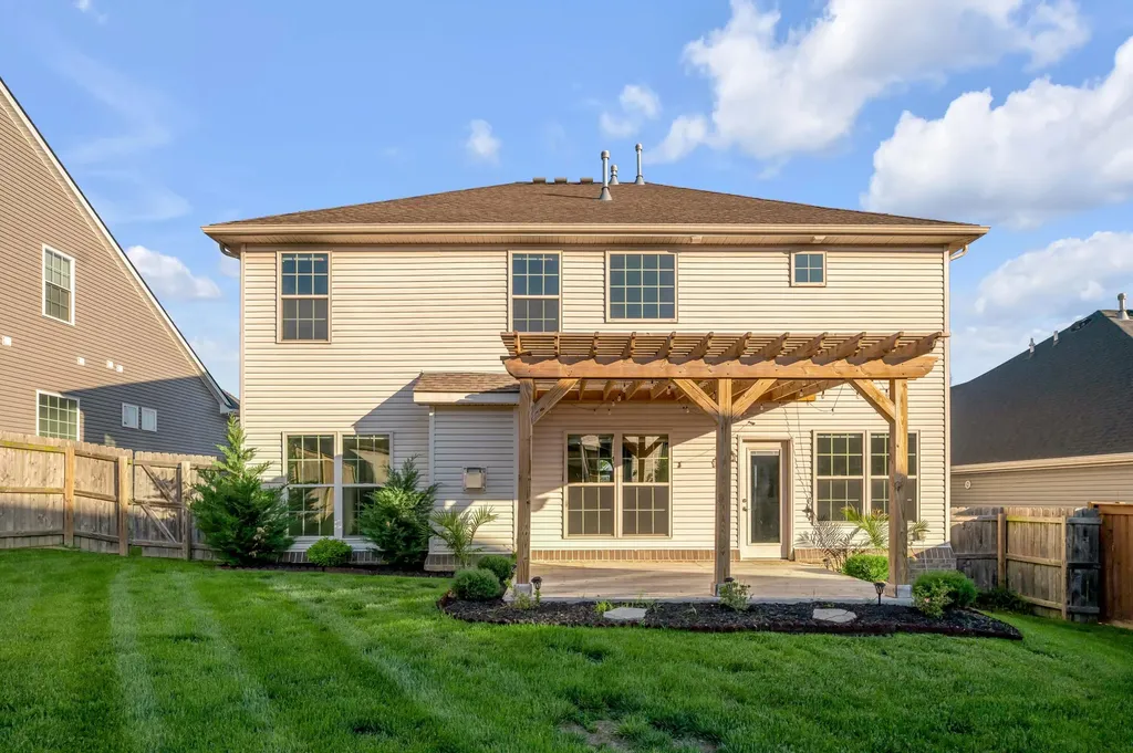 3179 Bay Springs Park Lexington KY 40509