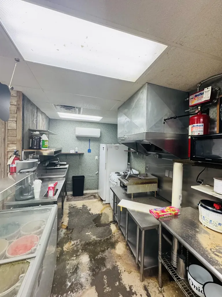 1000 London Dock Road London KY 40744