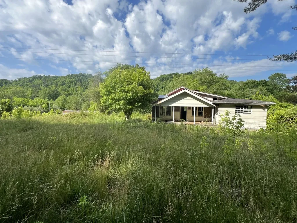8155 Ky-6 Corbin KY 40701