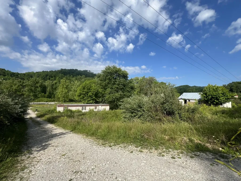 8155 Ky-6 Corbin KY 40701