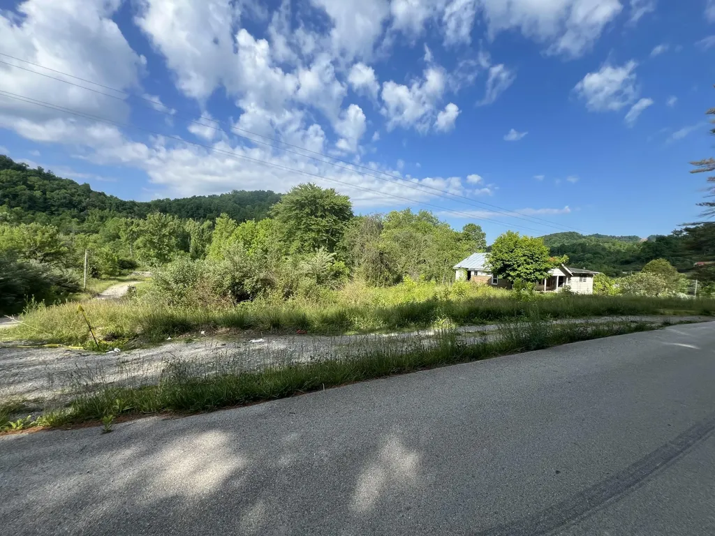 8155 Ky-6 Corbin KY 40701