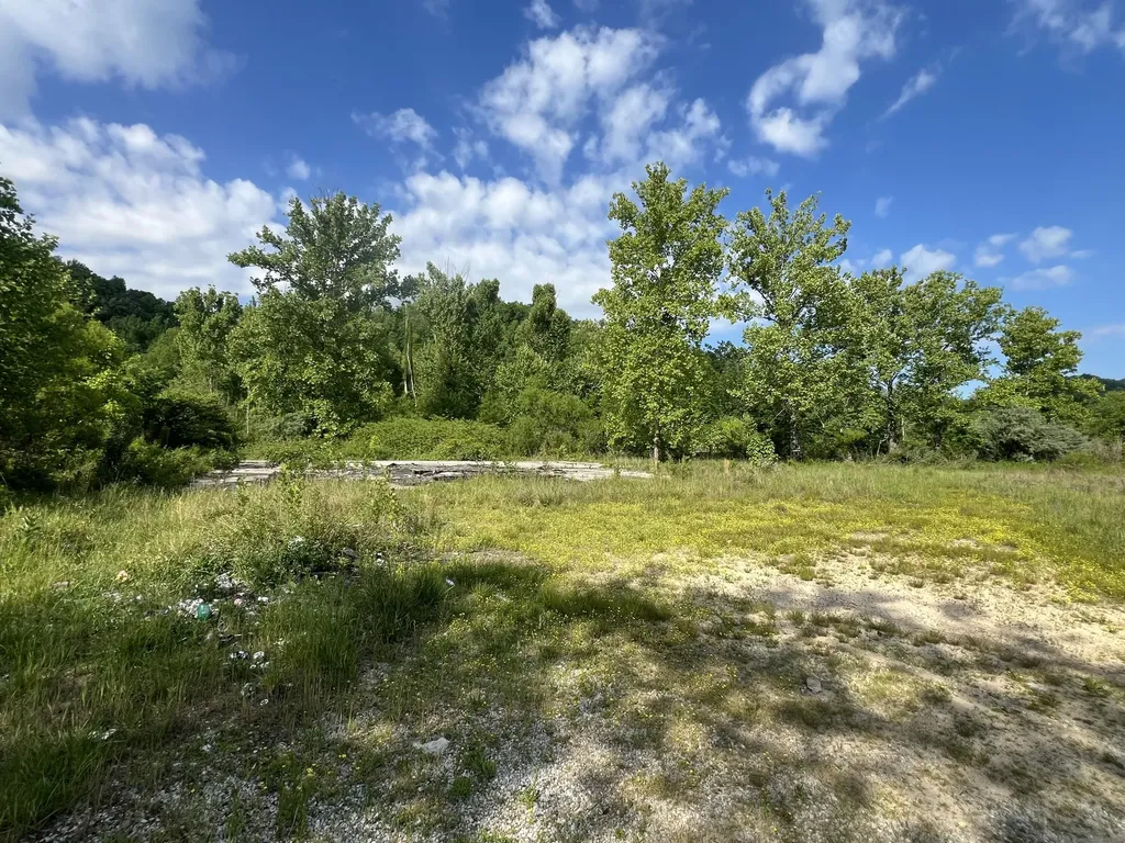 8155 Ky-6 Corbin KY 40701