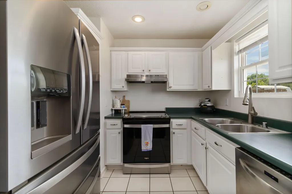 56 Alder Court London KY 40744