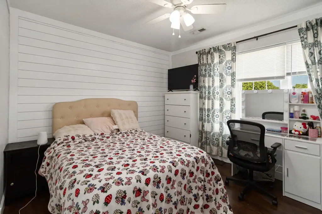 56 Alder Court London KY 40744