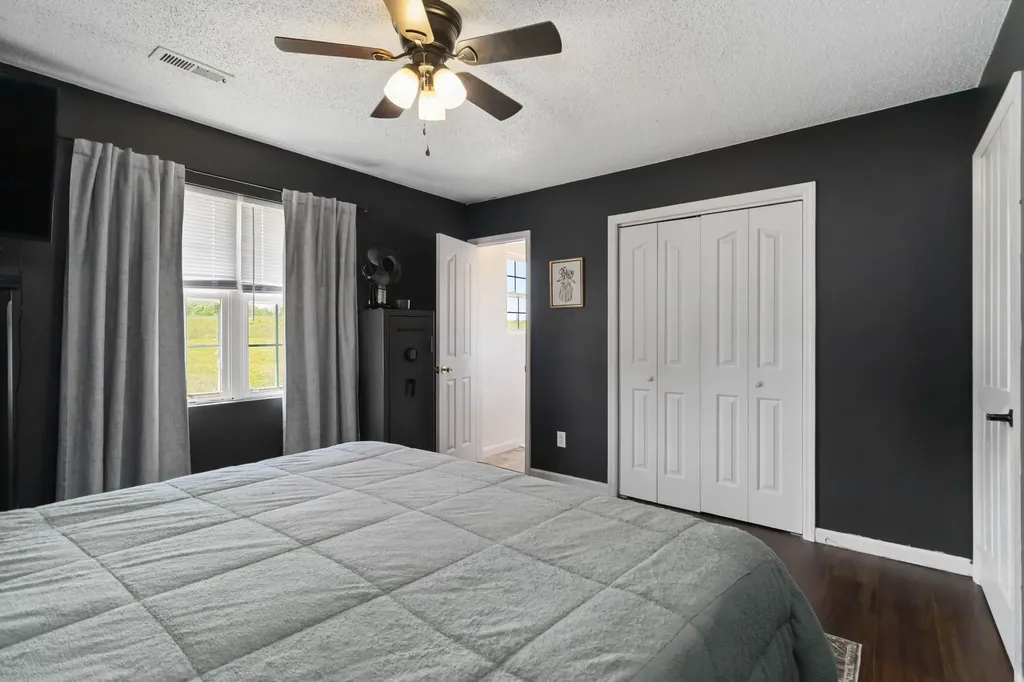 56 Alder Court London KY 40744