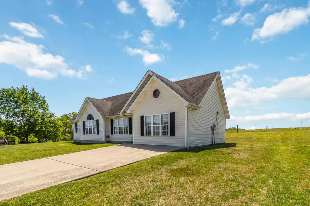 56 Alder Court London KY 40744