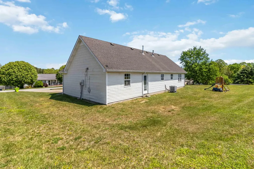 56 Alder Court London KY 40744