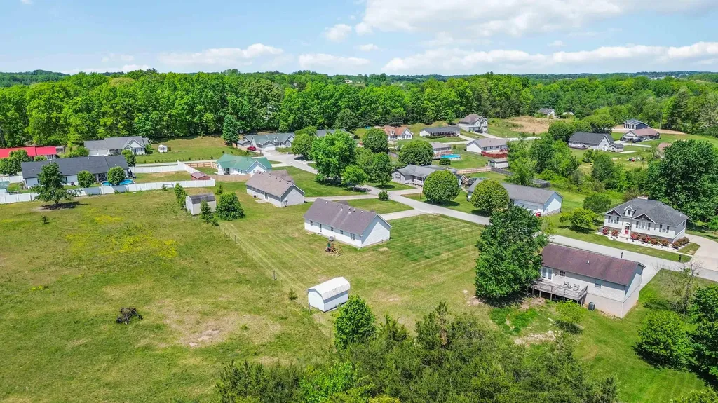 56 Alder Court London KY 40744