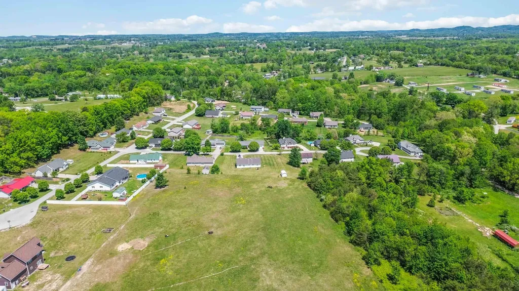 56 Alder Court London KY 40744