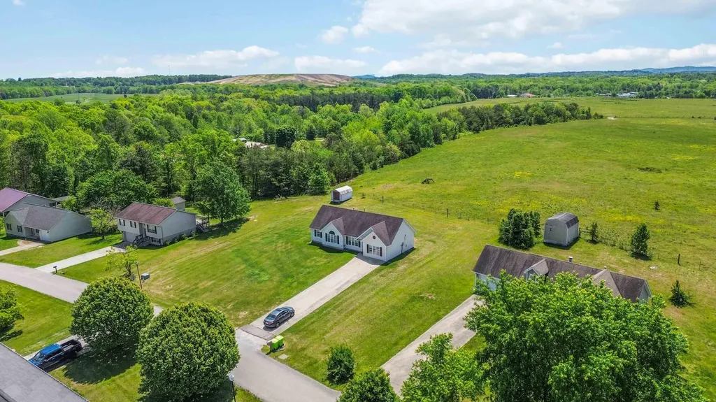 56 Alder Court London KY 40744