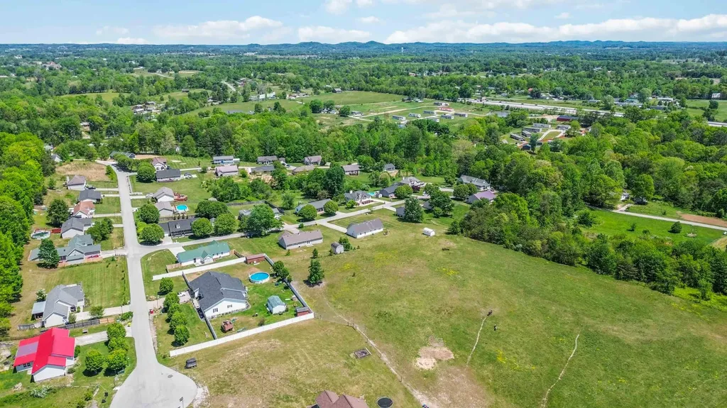56 Alder Court London KY 40744