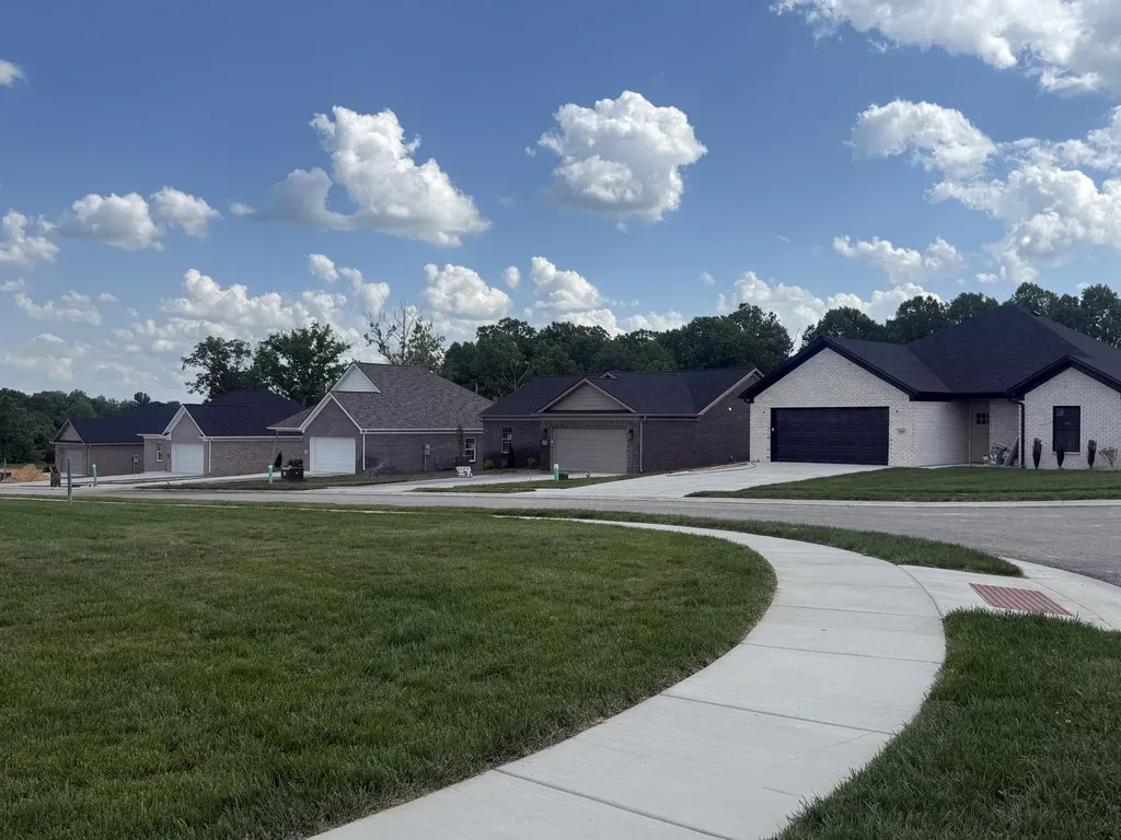 330 Cinchpost Circle London KY 40744