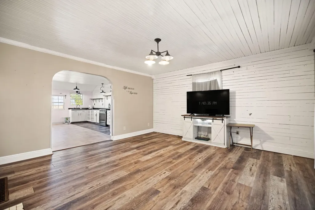 108 High Street Owingsville KY 40360