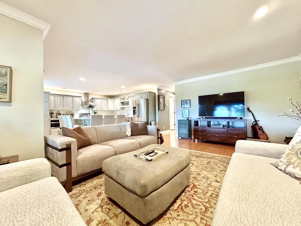 1-2 Woodson Bend Resort Bronston KY 42518