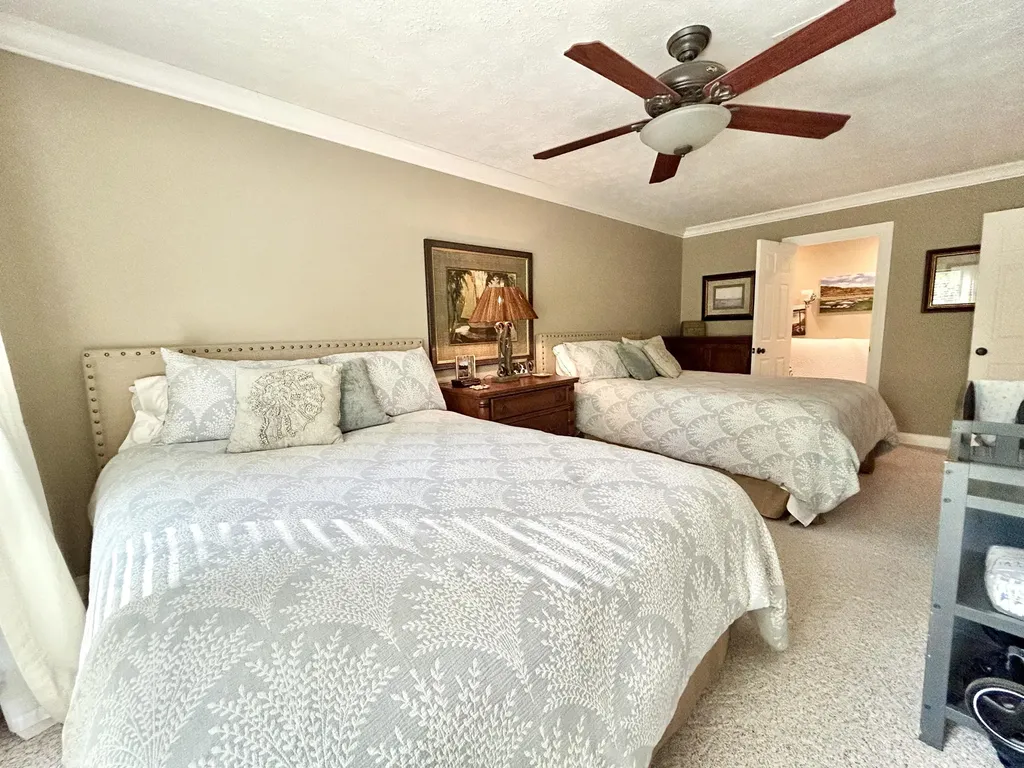 1-2 Woodson Bend Resort Bronston KY 42518