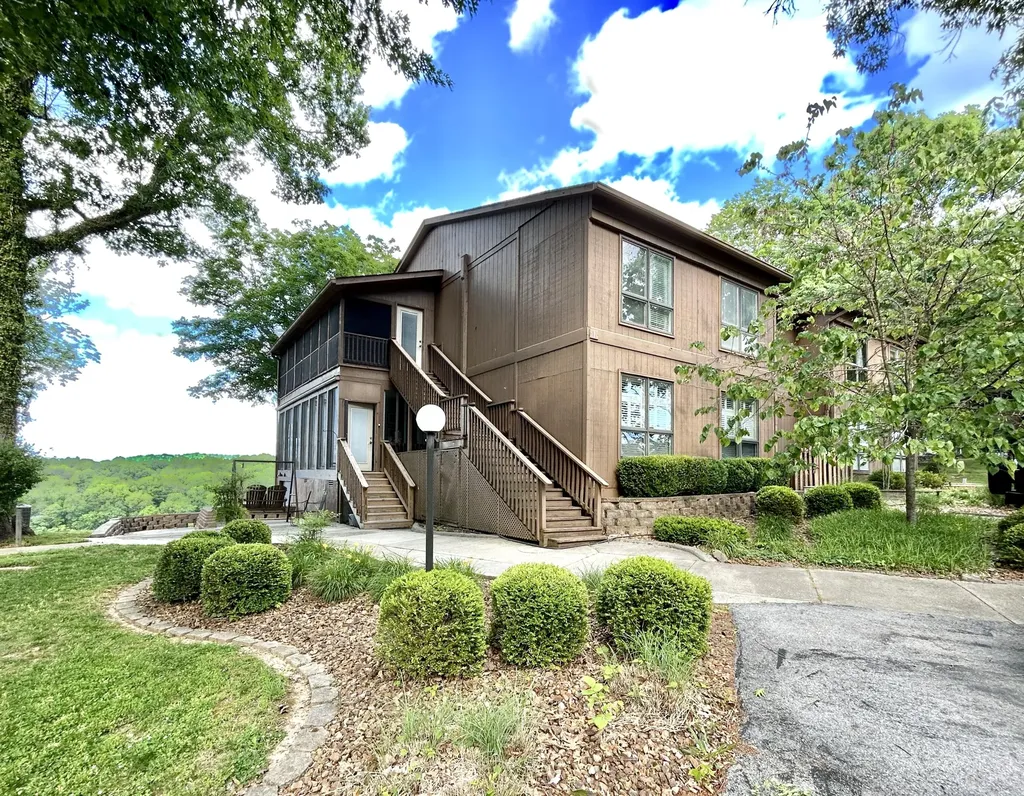 1-2 Woodson Bend Resort Bronston KY 42518