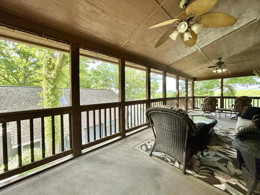 1-2 Woodson Bend Resort Bronston KY 42518