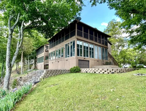 1-2 Woodson Bend Resort Bronston KY 42518