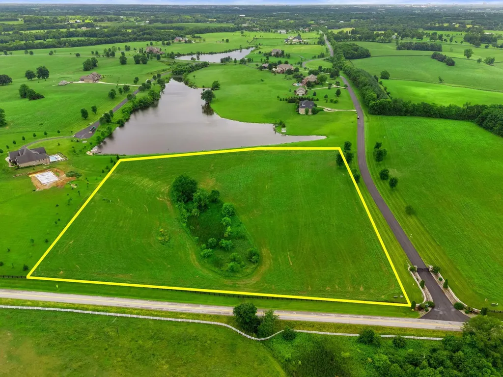 4540 Wilson Lake Lane Lexington KY 40516