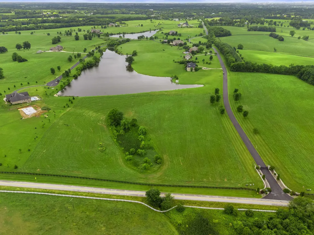 4540 Wilson Lake Lane Lexington KY 40516