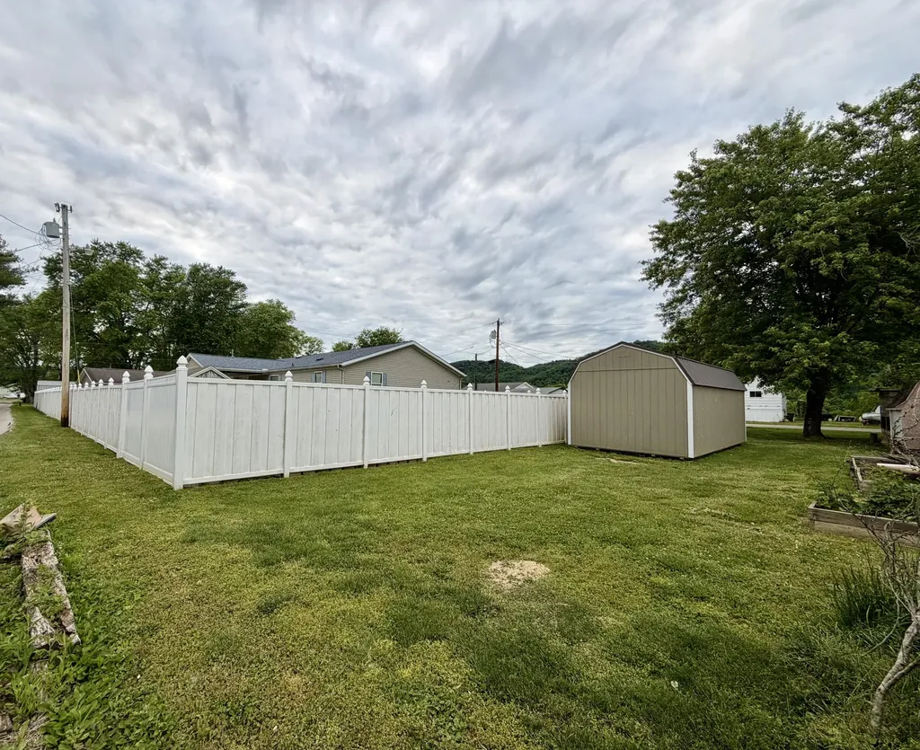 100 Blue Waters Drive Vanceburg KY 41179