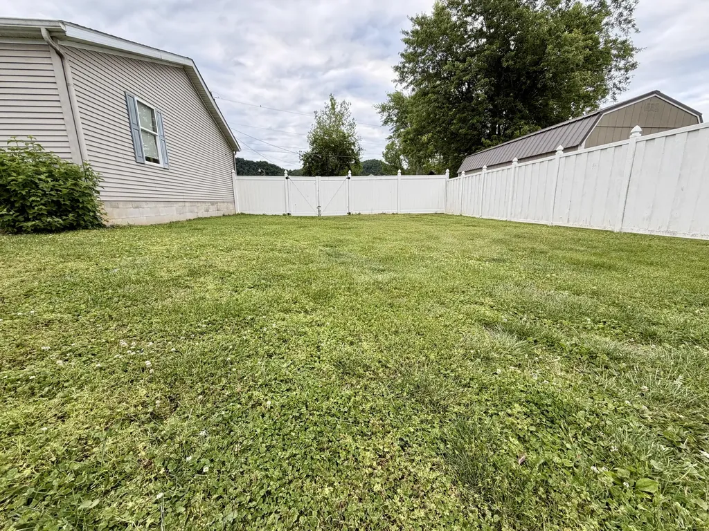 100 Blue Waters Drive Vanceburg KY 41179