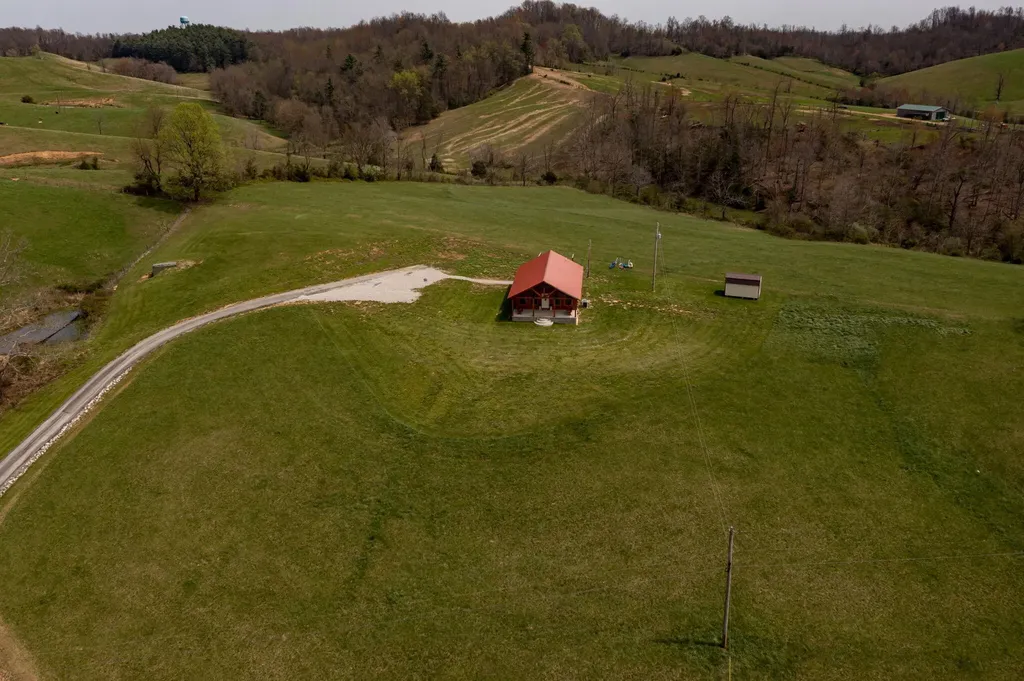 486 Old State Road Wellington KY 40387