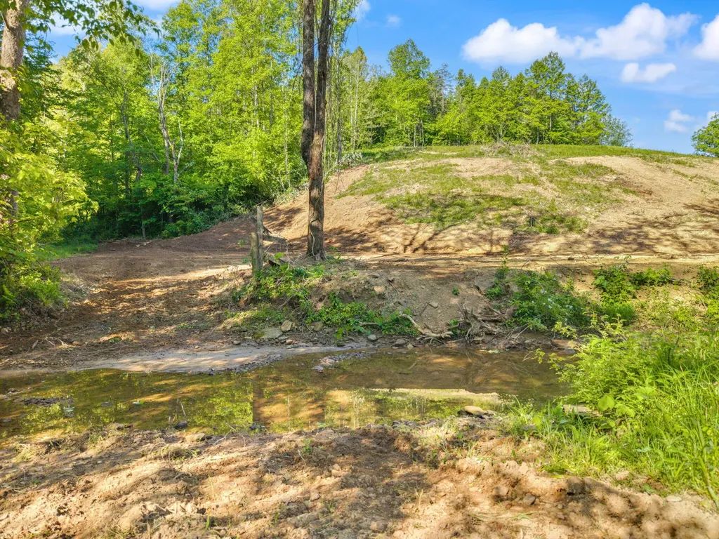 2881 Key 755 Sandy Hook KY 41171
