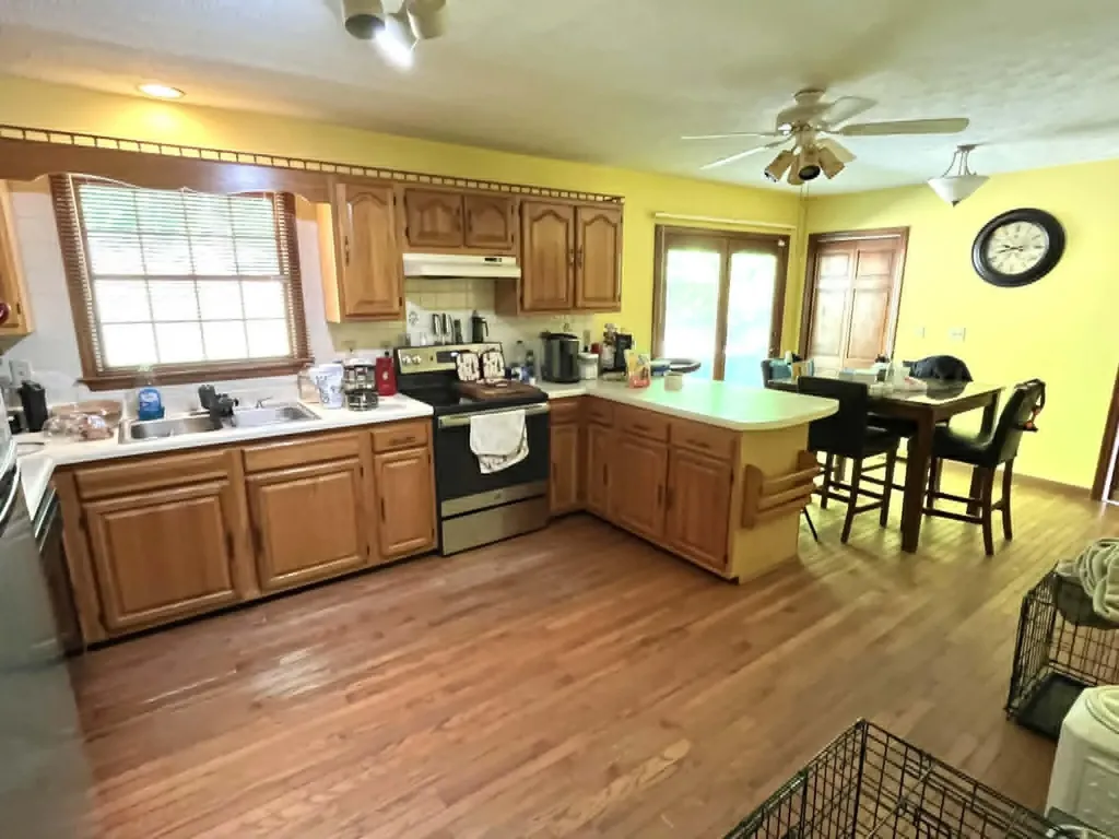 106 Hickory Hills Loyall KY 40854