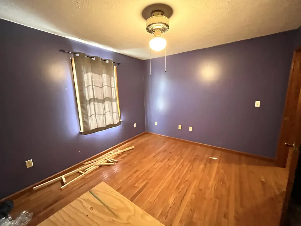 106 Hickory Hills Loyall KY 40854